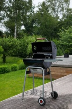 Landmann Taurus 440 Charcoal Barbecue -Outdoor Garden 20153 20790